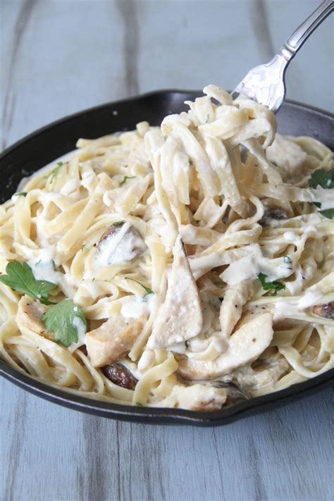 Chicken Mushroom Fettuccine Alfredo Chicken Alfredo Fettuccine Recipe