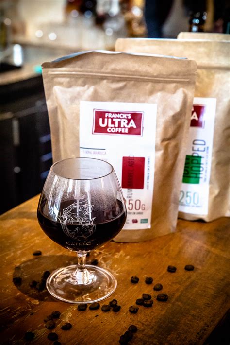 Franck's Ultra Coffee - Café maturado em barricas de whiskey - O Cão