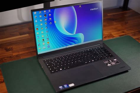 Обзор Medion S20: 17-дюймовый мультимедийный ноутбук с Intel Core Ultra ...