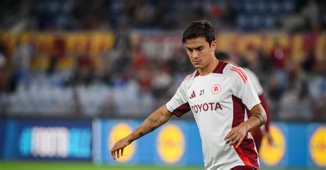 Trigoria Lallenamento A Due Giorni Dalla Dinamo Kiev Dybala A Parte