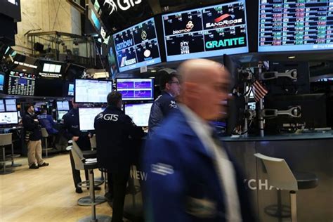 Wall Street Ouvre En Hausse Au Rebond Apr S Une Semaine Calamiteuse