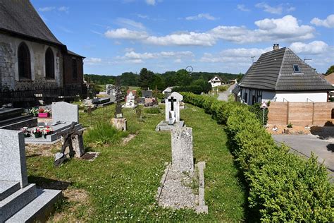 Letteguives Churchyard World War Two Cemeteries A Photographic