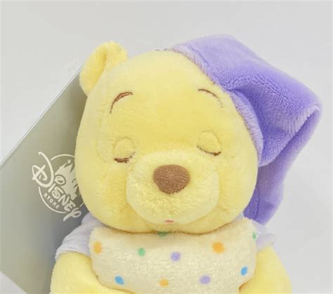 ディズニーストア プラッシュキーチェーン くまのプーさん プー紫パジャマドットまくらwinnie The Pooh まんだらけ