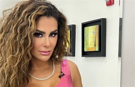 ¿cuántos Cumple Ninel Conde Celebra Su Día Con Bikini