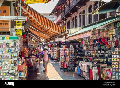 Shops in Chinatown, Singapore Stock Photo - Alamy