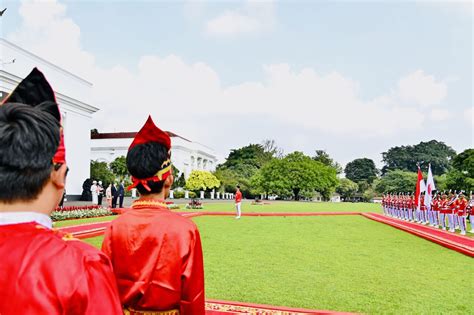 Foto Presiden Jokowi Sambut Kunjungan Kenegaraan Kaisar Jepang