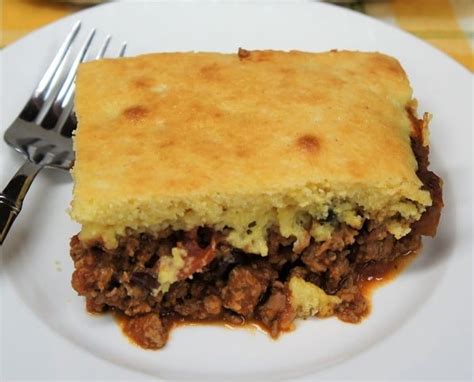 Chili Cornbread Casserole - Cook2eatwell