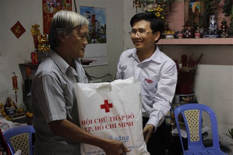 ACECOOK VIETNAM ACCOMPANIES WITH VICTIMS OF ORANGE AGENTS AND POOR ...