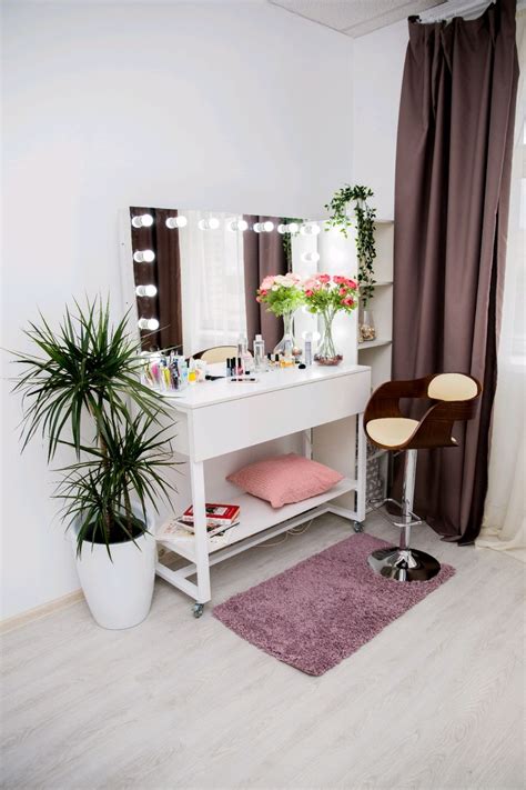 Гримерный стол на металлокаркасе купить в интернет-магазине Ярмарка ...