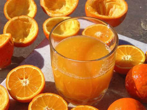 Medicina Natural Beneficios De Tomar Jugo De Naranja Diariamente