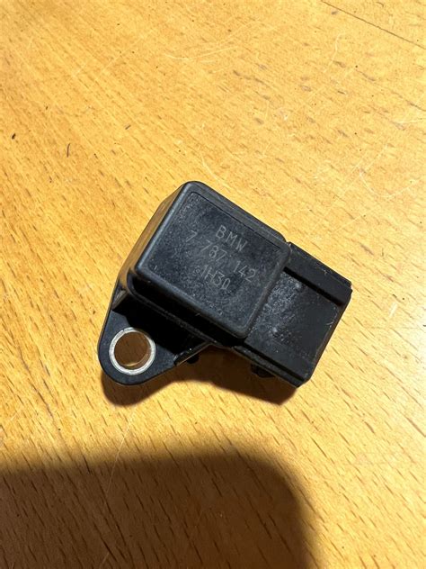 Bmw E90 Map Sensor Köp På Tradera 604010652