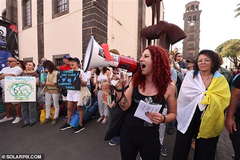 Families Cower In Barcelona Restaurants As They Are Targeted By Baying