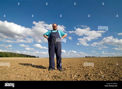 Landwirtschaftliches Landwirtschaftliches Fotos Und Bildmaterial In