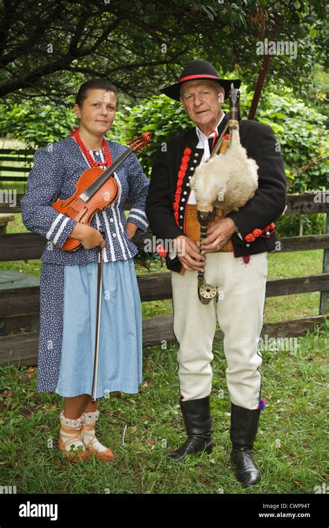 Group costume hi-res stock photography and images - Alamy