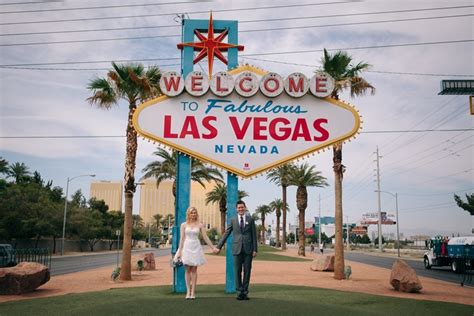 A Garden Elopement with Elvis! {Flamingo Las Vegas} - Little Vegas Wedding