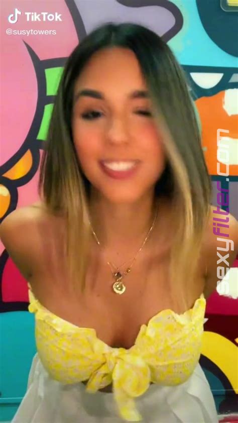 Hot Susana Torres Shows Cleavage In Tube Top Sexyfilter