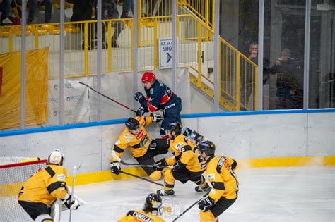 Ihl Il Varese Conquista Il Secondo Posto Hockeytime