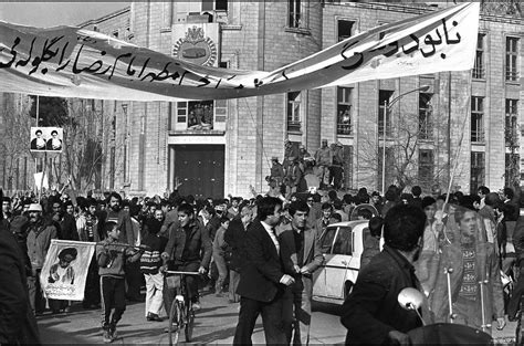 Alfred Yaghobzadeh Photography Iran S 1979 Islamic Revolution