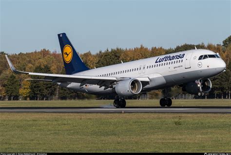 D AIUS Lufthansa Airbus A320 214 WL Photo By Niclas Rebbelmund