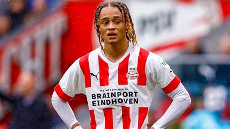 Le Psv Confirme L Existence D Une Clause Pour Un Retour De Xavi Simons