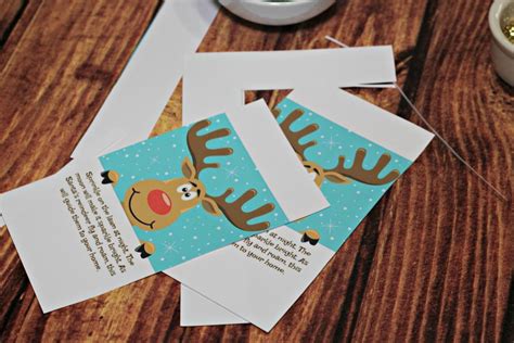 Free reindeer dust printable