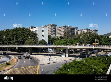 Pedestrian Road Overpass Hi Res Stock Photography And Images Alamy