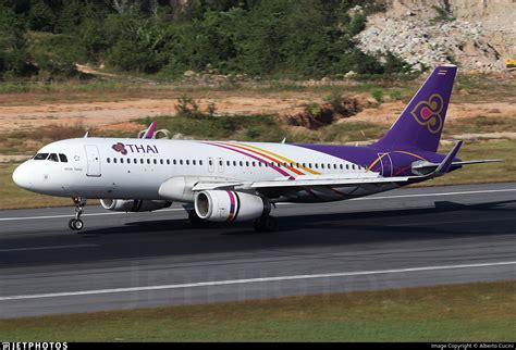 HS TXN Airbus A320 232 Thai Airways International Alberto Cucini