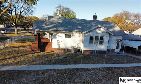 704 W 15th St Grand Island NE 68801 Zillow