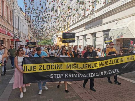 Odr An Protest Novinara I Aktivista U Banjaluci Micro Mre A