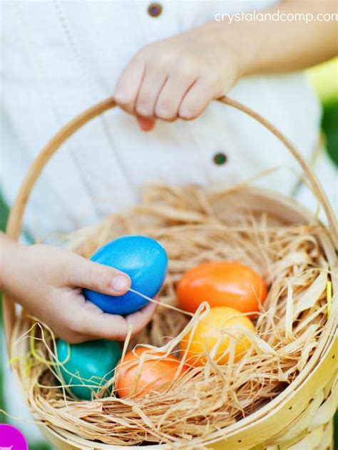 25 Easter Basket Ideas for Girls Story - CrystalandComp.com