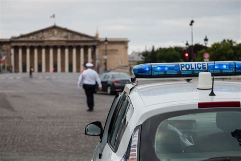 Devenir Policier National M Tier Tudes Salaire Educatel