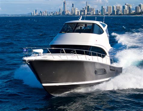 Riviera Enclosed Flybridge Prices Specs Reviews And Sales