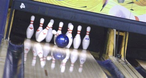 Lucky Strike [Bowling Alley], Weehawken - 624-660 W 42nd St River Place