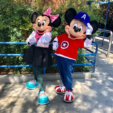 Mickey And Minnie Dressed As Captain America And Spider Gwen Marvel