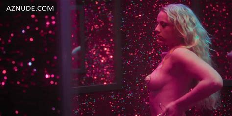 MARIE COLOMB Nude AZNude