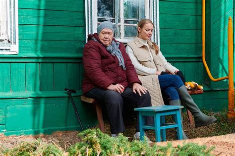 Сериал «Три девицы» (2022) - сюжет, актеры и роли, кадры из сериала