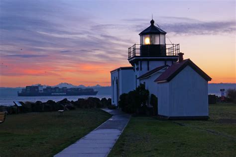 Light Hearted Ep 222 Point No Point Washington Us Lighthouse