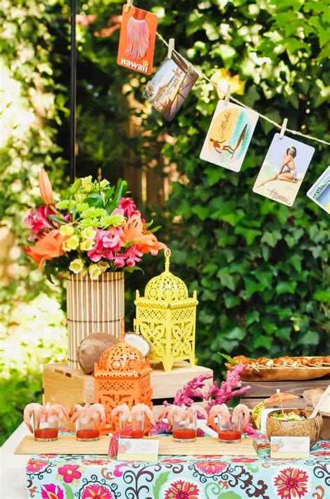 Tropical Themed Party Decorations : Entertaining : Tropical Themed ...