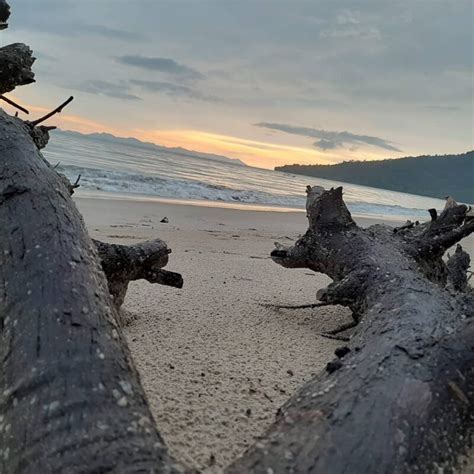 Pantai Pandan Sibolga Pantai Pasir Putih Yang Sejuk Dan Menawan