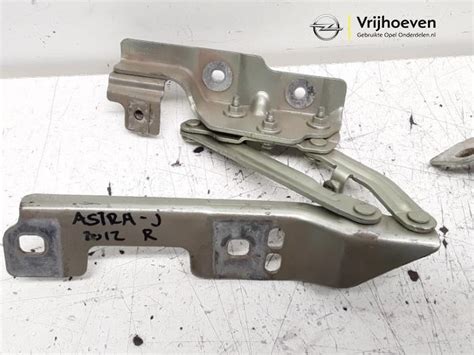 Bonnet Hinge Opel Astra