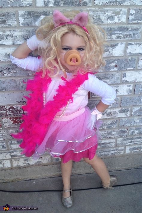 Miss Piggy Costume