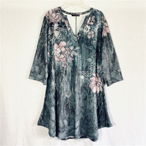 Azalea By Firmiana Floral Tunic 1X Pink Green Flowers Split Neck 3 4