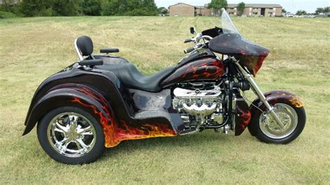 2013 Boss Hoss 32 COUPE Trike for sale on 2040-motos