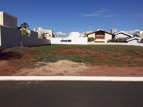 Terreno Em Condominio Fechado Em Leme Sp