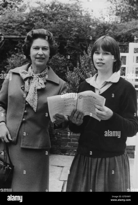 Royalty Queen Elizabeth Ii And Lady Sarah Arnstrong Jones Windsor