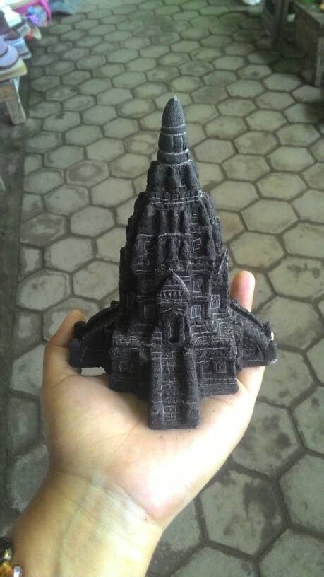 Jual Miniatur Candi Prambanan Empat Pintu Batu Pahat Asli Souvenir