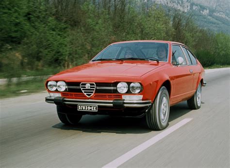 The Alfa Romeo Gtv6 Is An Almost Practical Stylish Italian Classic