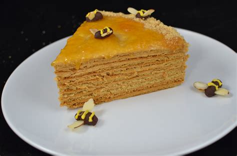 Russian Honey Cake - Momsdish