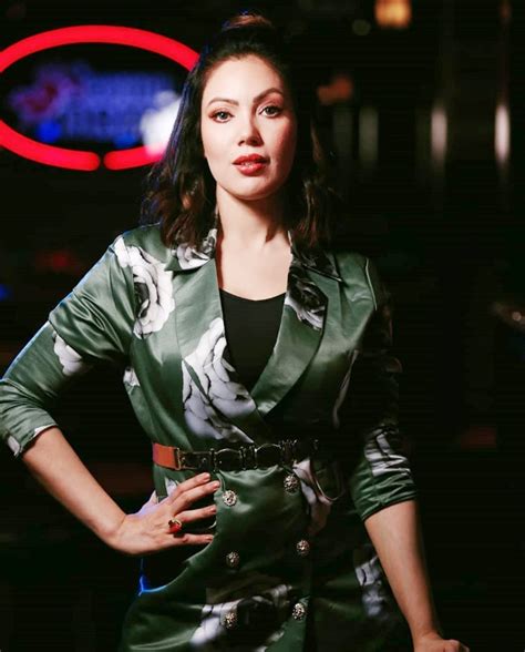 Taarak Mehta Ka Ooltah Chashmah Fame Munmun Dutta Sizzles In Stunning