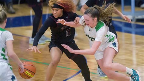 IHSA girls basketball brackets: 2023 postseason schedules, pairings